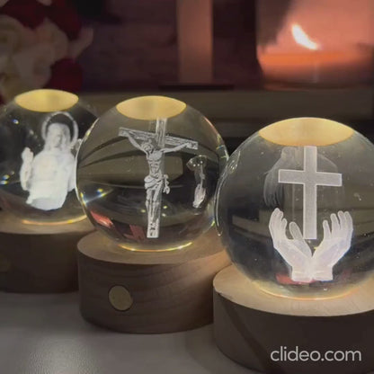 Lámpara 3D Jesús en la Cruz: Siente la presencia de Jesús. Perfecta para oración y conexión espiritual.